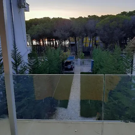 Leyland * Golem (Tirana)
